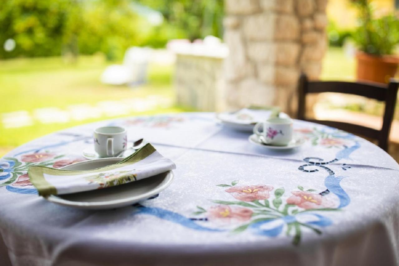 Il Ciavattone Bed And Bike Bed & Breakfast Sulmona Dış mekan fotoğraf