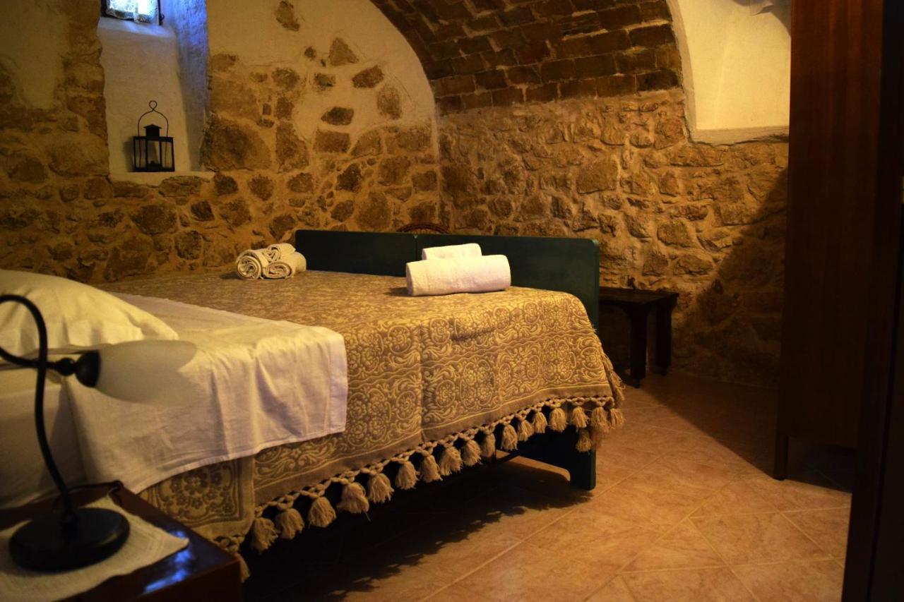 Il Ciavattone Bed And Bike Bed & Breakfast Sulmona Dış mekan fotoğraf